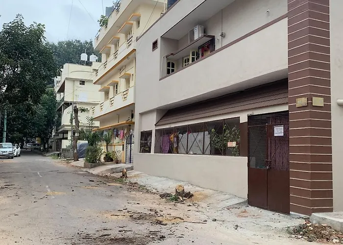 Casa De Familia - 2Bhk Near Manyata Tech Park & Aster Cmi Hospital